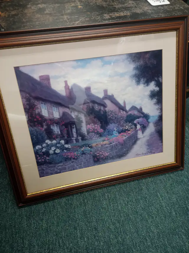 Large Picture English Country Garden in Home Décor & Accents in Barrie - Image 2