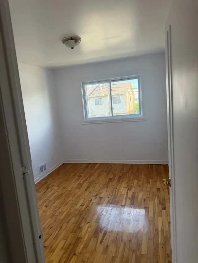 grand 51/2 à louer  in Long Term Rentals in City of Montréal - Image 7