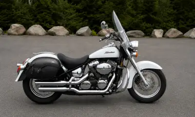 I'm selling my 2007 Honda Shadow Aero, with only 12000KM on it, a stylish cruiser motorcycle with a...