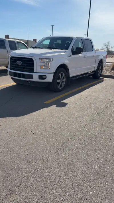 Hey got this beautiful 2016 f-150 5.0L. It’s got 340000 kms but she runs strong. Maintenance always...