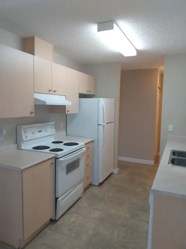 2bdrm for rent Sherwood Park in Long Term Rentals in Strathcona County - Image 5