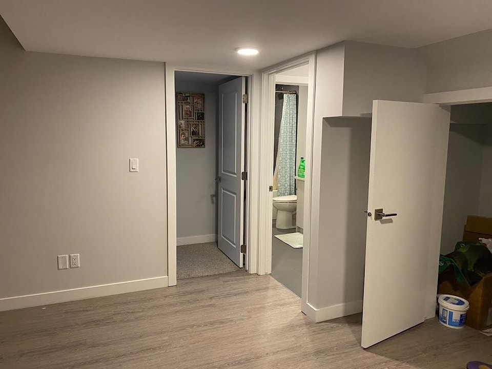 Excellent Location 2 Bedroom Legal Basement suite at great price 3