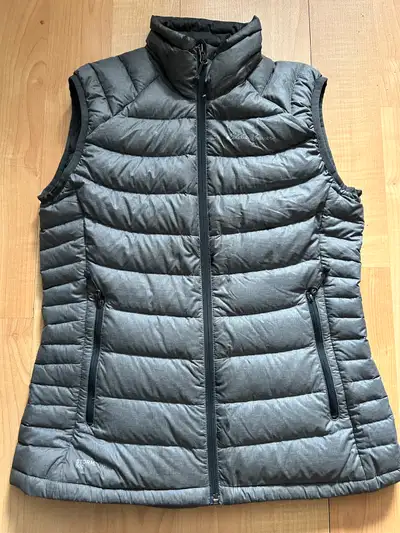 Eddie Bauer Down Puffer Vest $75 XS windproof, water resistant, View more