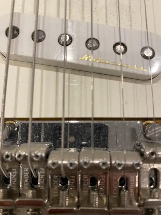 Fender Stratocaster  in Guitars in Oakville / Halton Region - Image 5