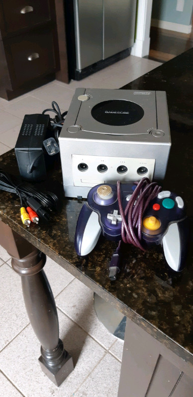 Nintendo gamecube,console de jeux game cube,console Nintendo,GC dans Jouets et jeux  à Laval/Rive Nord