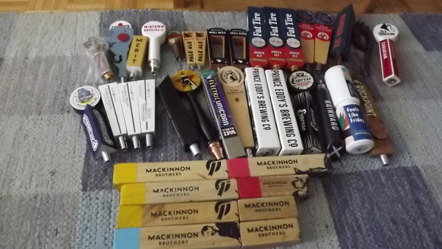 43 VARIOUS COOL CANADIAN BEER TAP HANDLES BUNDLE DEAL /LOT 3 in Arts & Collectibles in City of Toronto - Image 3