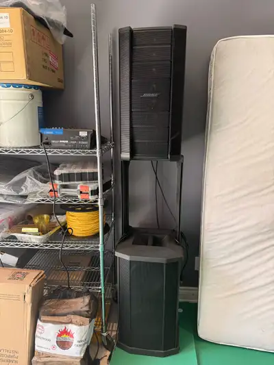 Selling a Bose F1 Flexible Array Speaker with matching powered subwoofer in excellent working condit...