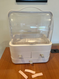 Make up organizer and storage with Lid and drawers