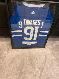 John Tavares Signed Jersey
