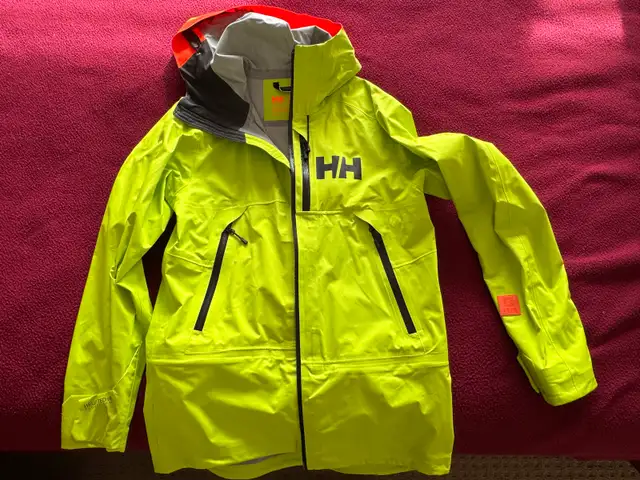 Men’s Helly Hansen Ski Shell Jacket Size Medium