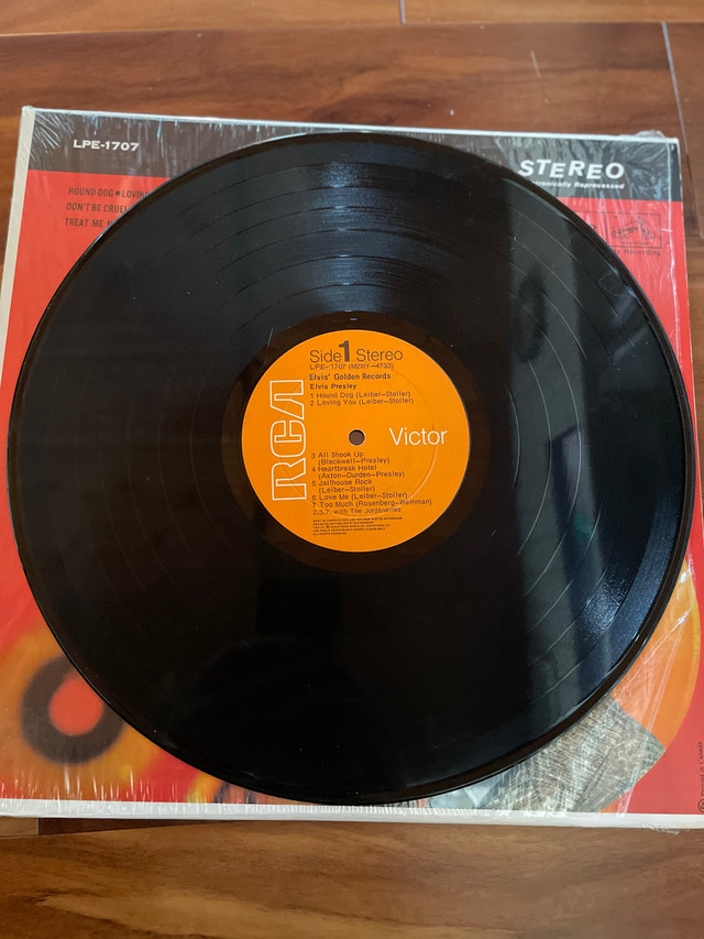 Elvis golden records vinyl in CDs, DVDs & Blu-ray in Kawartha Lakes - Image 3
