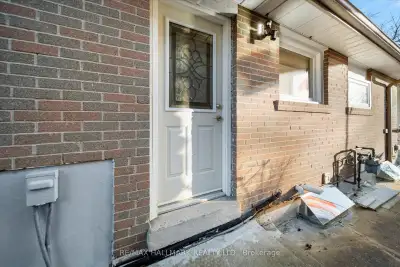 This is a large, spacious, walkout basement available for rent in West Rouge. It features a cozy liv...