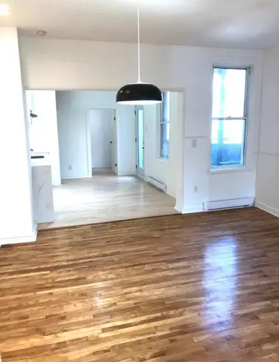 Rez de chaussée- Verdun - 2 chambres 100% rénové