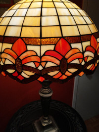 Tiffany style hand crafted stained glass table lamp.