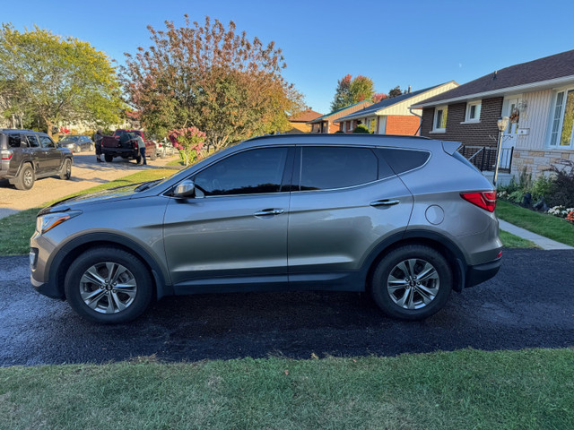 2016 Hyundai Santa Fe Sport All Wheel Drive in Cars & Trucks in Ottawa