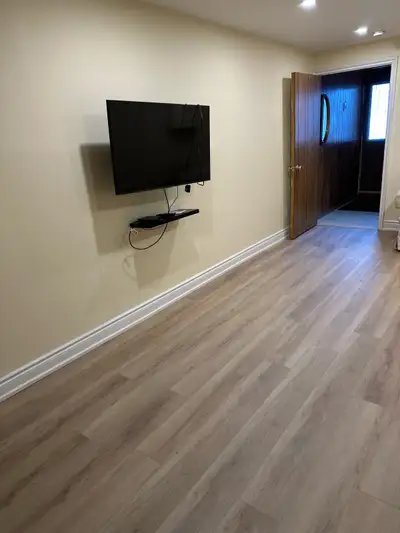main floor apt no stairs avail asap