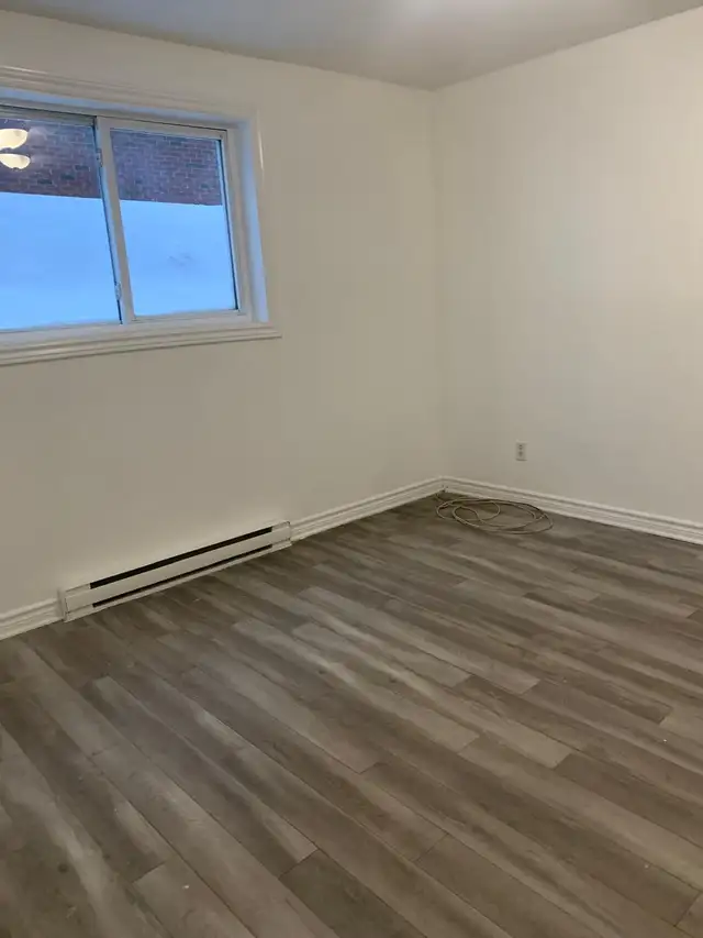 Appartement 3 1/2 à louer 2-Bedroom Bright Apt   Parking Include