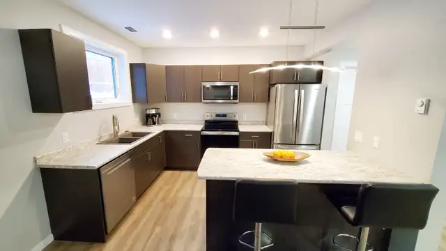 Bright and modern 1 bedroom suite for rent in Long Term Rentals in Whitehorse - Image 4