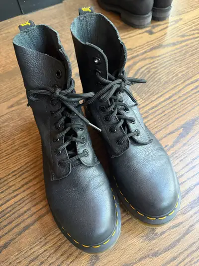Dr.Martin boots, View more