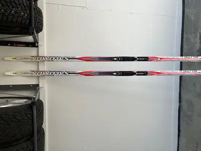 Solomon Elite Grip cross-country skis., View more