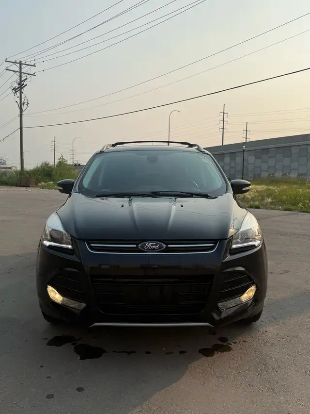 2015 Ford Ecape Titanium 521699761995786241