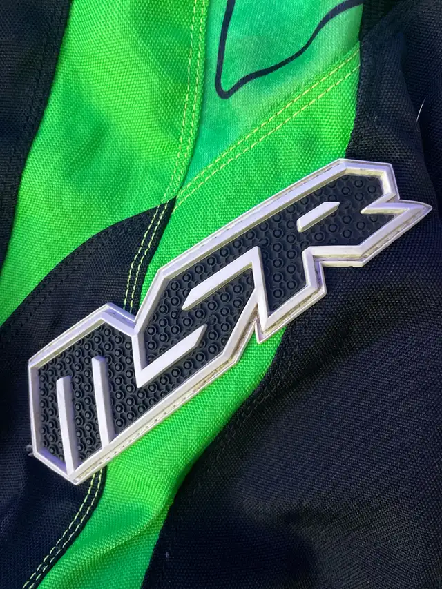 Youth MSR Riding Pants dirt bike, motocross, MX, ATV age 5/6 in Motorcycle Parts & Accessories in Calgary - Image 4