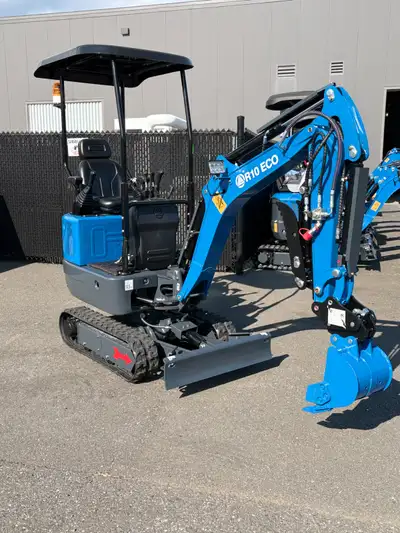 Besoin d’une mini-pelle maniable, fiable et économique pour des travaux résidentiels ou paysagers ?...