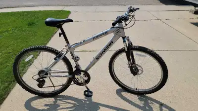 Schwinn Mountain Bike Medium 26", View more