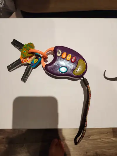Clés jouet pour bébé avec sons et lumière