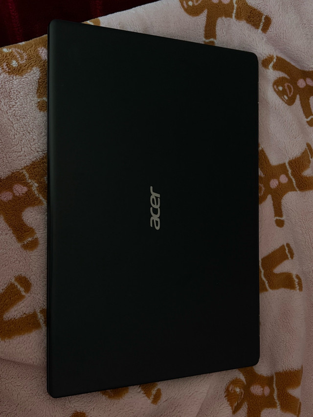 Acer Aspire 3 17.3” Laptop – Core i5 10th Gen, Black in Laptops in City of Toronto