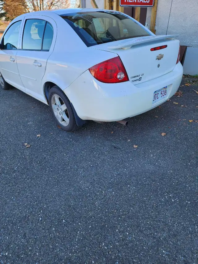 4 winter tires Chevrolet Cobalt 2010 used 1 season in Tires & Rims in Edmundston - Image 3