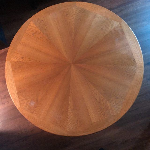 Mid-Century Modern Teak Coffee Table in Coffee Tables in Richmond - Image 2