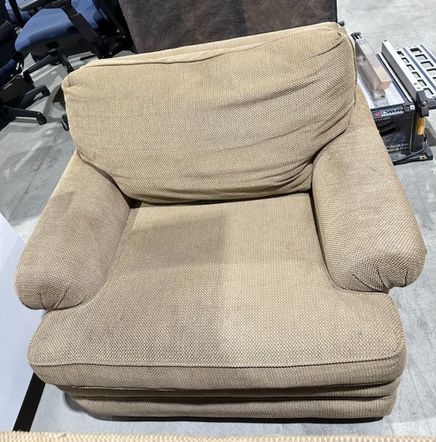 2 Lounge Chairs for sale Chairs & Recliners Strathcona County Kijiji