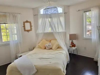 PRIVATE Furnished room for rent - $920/ month.  Available now