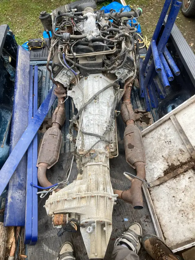 5.4L 2V / 4R100  in Engine & Engine Parts in Quesnel - Image 3