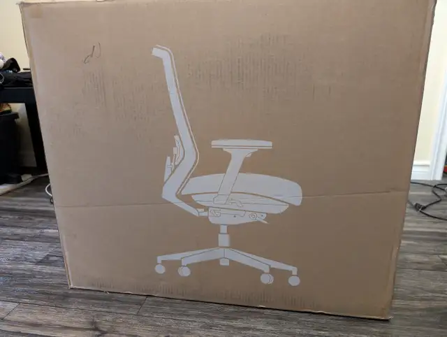 Branch Furniture Ergonomic Chair Pro | Needs New Cylinder in Chairs & Recliners in Winnipeg - Image 6