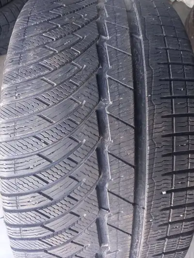 2 pneu hiver michelin alpin pa4 245-35-r19 7/32 bon pour 2 hiver 260$ les 2 514|452|9727