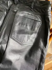 Pantalon de cuir pour femmes 