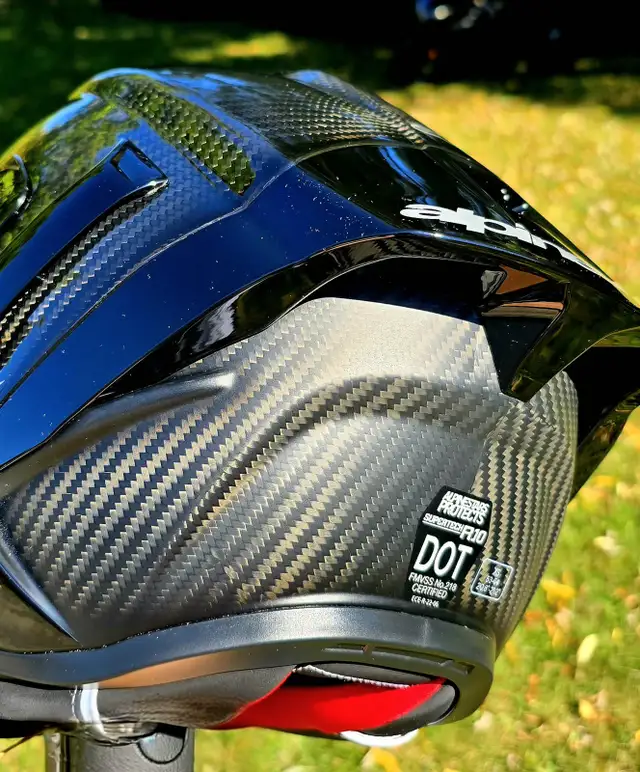 Brand New Alpinestars SuperTech R10 Black Carbon Helmet sale in Motorcycle Parts & Accessories in St. Catharines - Image 4