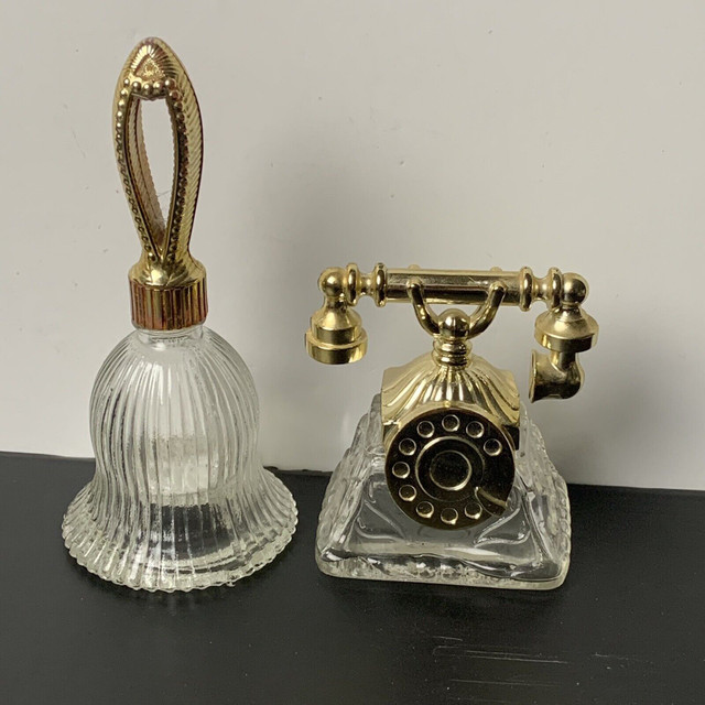 Vintage Avon Cologne Bottles in Arts & Collectibles in Oshawa / Durham Region