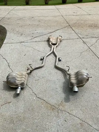 2021 dodge Durango factory exhaust system in good condition . $500 obo