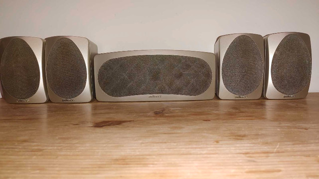 Polk Audio 5.1 Surround Sound Speakers in Speakers in Oshawa / Durham Region