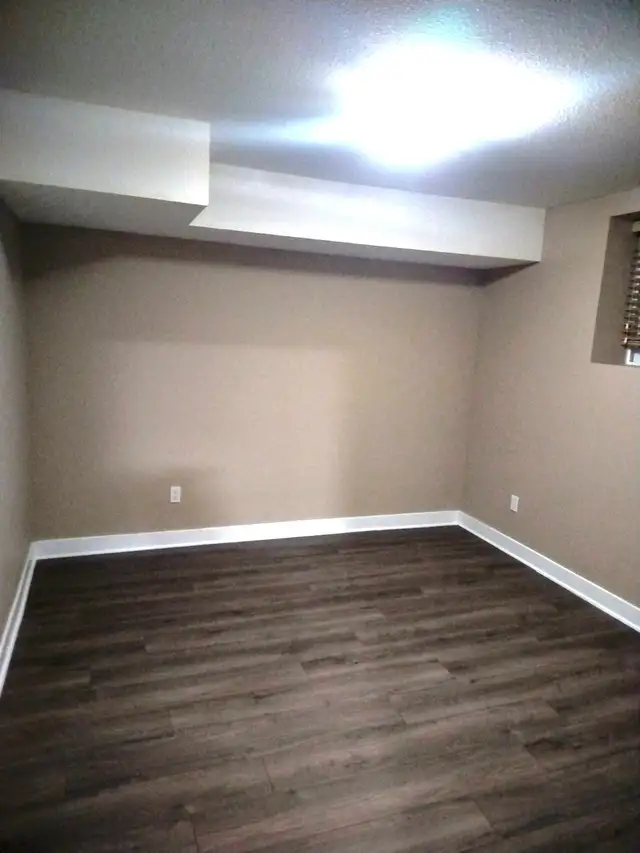 New paint/floor 2br Willoughby legal basement suite for rent in Long Term Rentals in Delta/Surrey/Langley - Image 7
