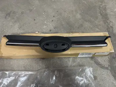 Ford Focus 2012 2013 2014 Front Bumper Upper Center Grill New, View more