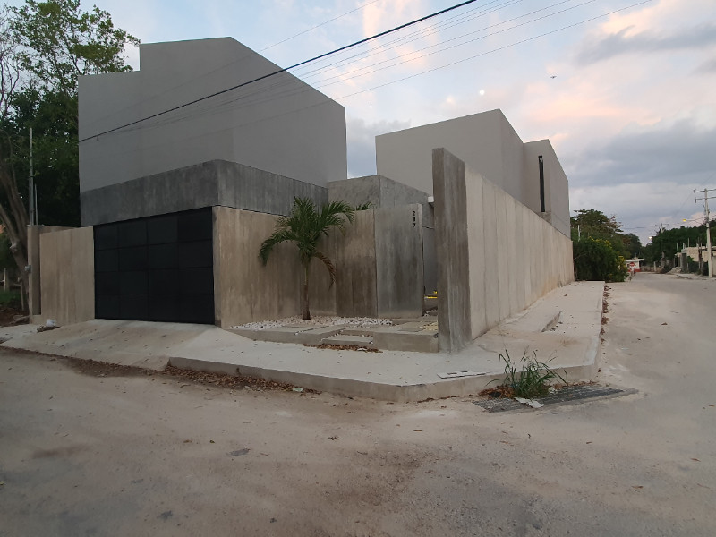 Life Changing Opportunity in Merida, Mexico in Houses for Sale in Hamilton