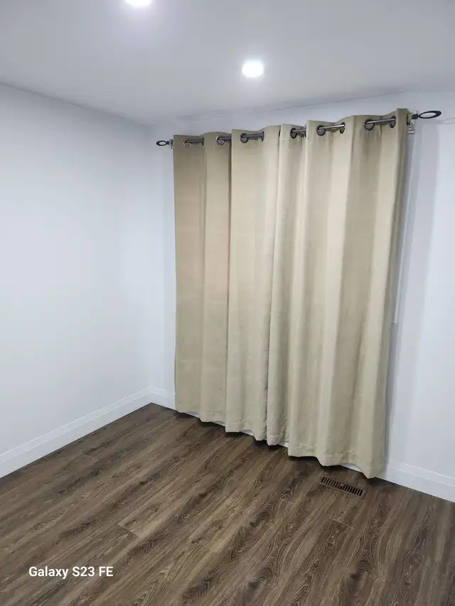 bedrooms for lease Mississauga in Room Rentals & Roommates in Mississauga / Peel Region - Image 2