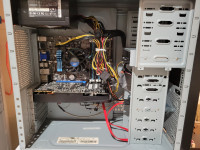Ordinateur CPU Intel + GTX 560TI