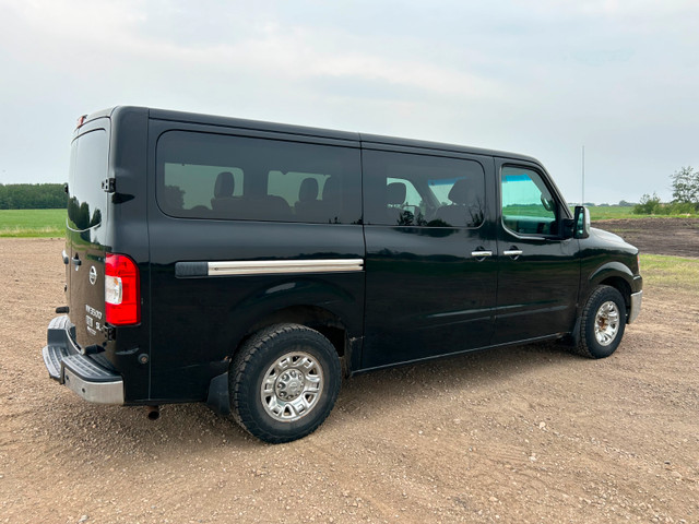 12-seat Nissan NV3500 V8 in Cars & Trucks in Edmonton - Image 2