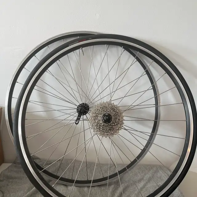 8  Speed wheelset in Frames & Parts in City of Toronto - Image 2