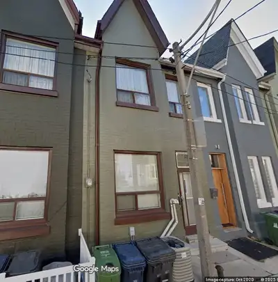 Highlights: - Iconic downtown living with unbeatable convenience - Fully renovated Private bedroom -...